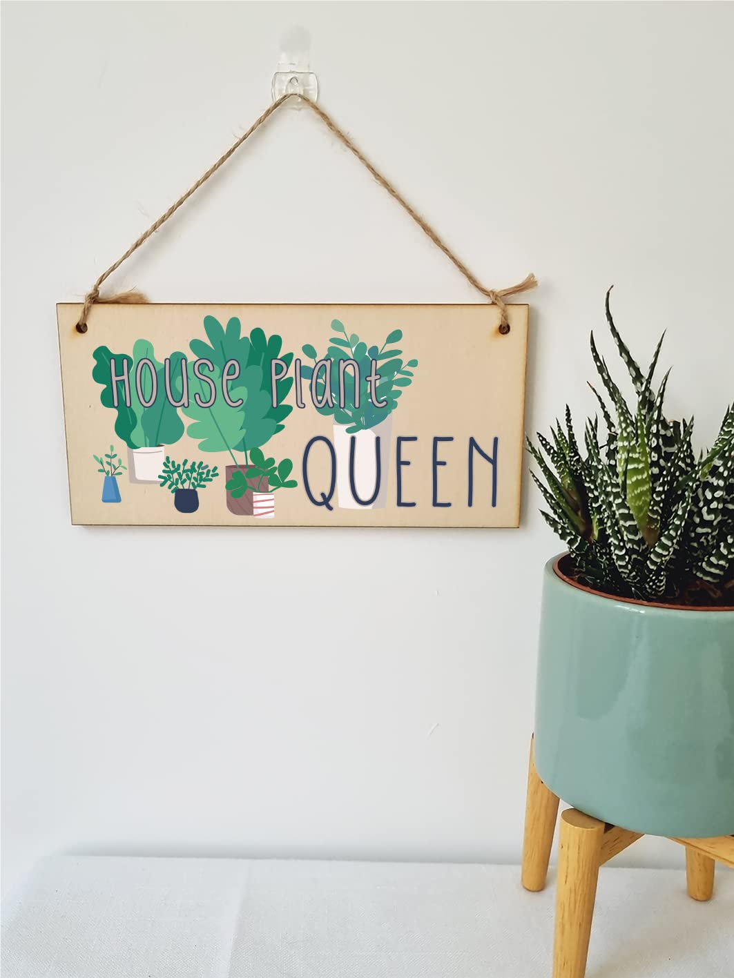 The Plum Penguin Handmade Wooden Hanging Wall Plaque House Plant Queen Funny House Plant Decorative Sign Friendship Mum Sister Gift