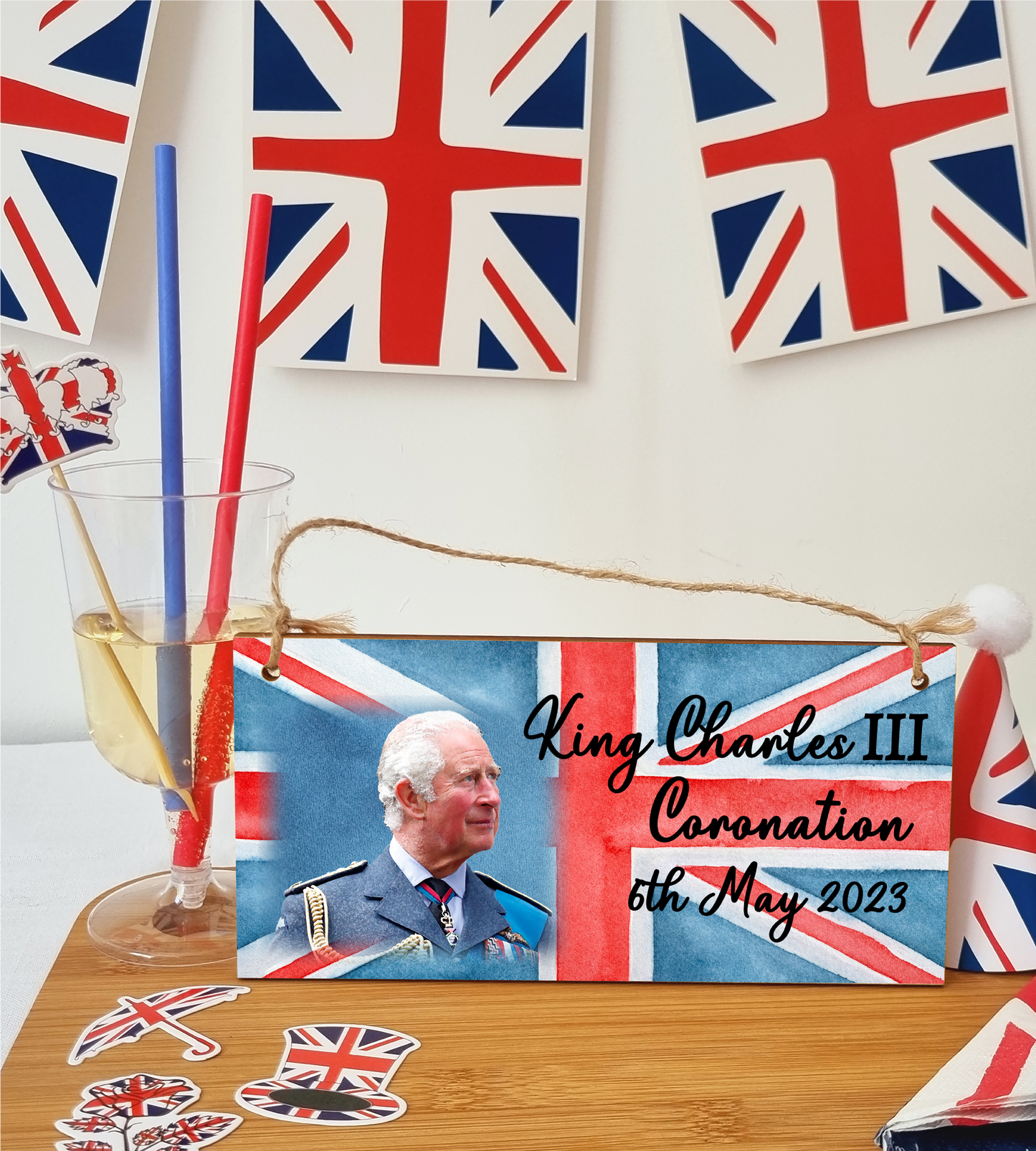 King Charles III Coronation Hanging Wooden Plaque 6th May 2023 Decorations Celebration Party Bunting Alternative Keepsake Royal Memorabilia