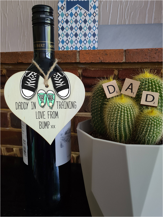 Handmade Wooden Hanging Heart Plaque Gift Daddy in training, love from bump cute little green shoes dad to be gift tag for from baby girl boy neutral expectant parent card alternative father's day