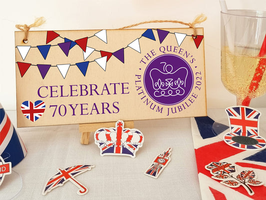 The Plum Penguin Handmade Wooden Hanging Wall Plaque Celebrate 70 Years Queen's Platinum Jubilee 2022 Bunting Decorative Memorabilia Street Party