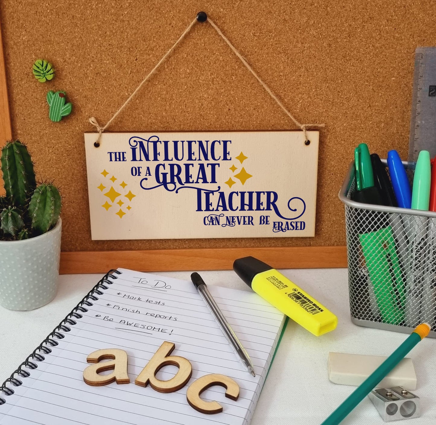 The Plum Penguin Influence Great Teacher Never Erased Handmade Wooden Hanging Wall Plaque Gift Teacher Teaching Assistant End of Term