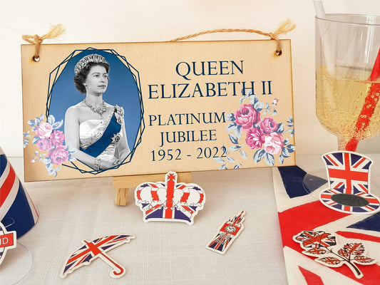 The Plum Penguin Handmade Wooden Hanging Wall Plaque Celebrate 70 Years Queen's Platinum Jubilee 2022 Coronation Decorative Memorabilia Street Party