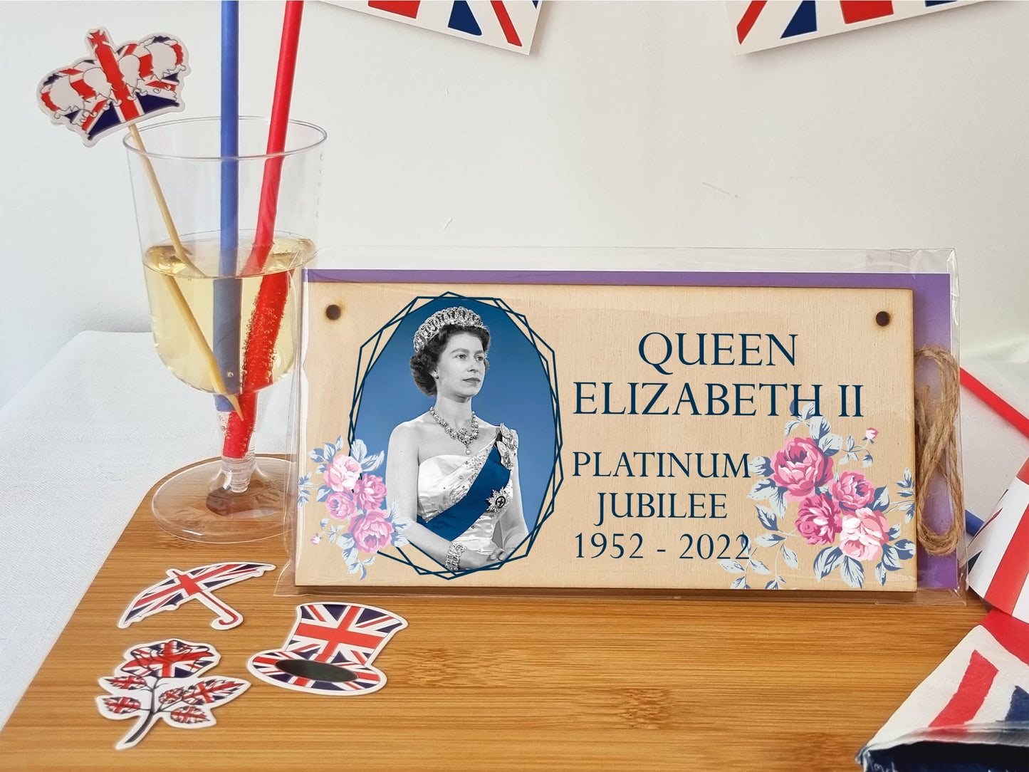 The Plum Penguin Handmade Wooden Hanging Wall Plaque Celebrate 70 Years Queen's Platinum Jubilee 2022 Coronation Decorative Memorabilia Street Party