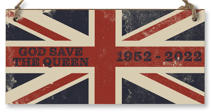 Handmade Wooden Hanging Wall Plaque Celebrate 70 Years Queen's Platinum Jubilee 2022 God Save The Queen Decorative Memorabilia Street Party