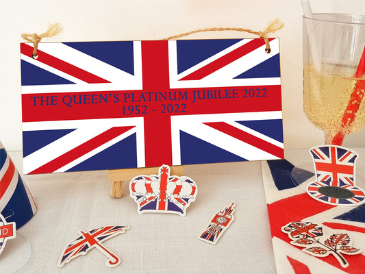 The Plum Penguin Handmade Wooden Hanging Wall Plaque Celebrate 70 Years Queen's Platinum Jubilee 2022 Union Jack Decorative Memorabilia Street Party
