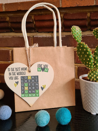 Handmade Wooden Hanging Heart Plaque Gift The Best Mum in the World Wordle Funny Mummy Play on Words