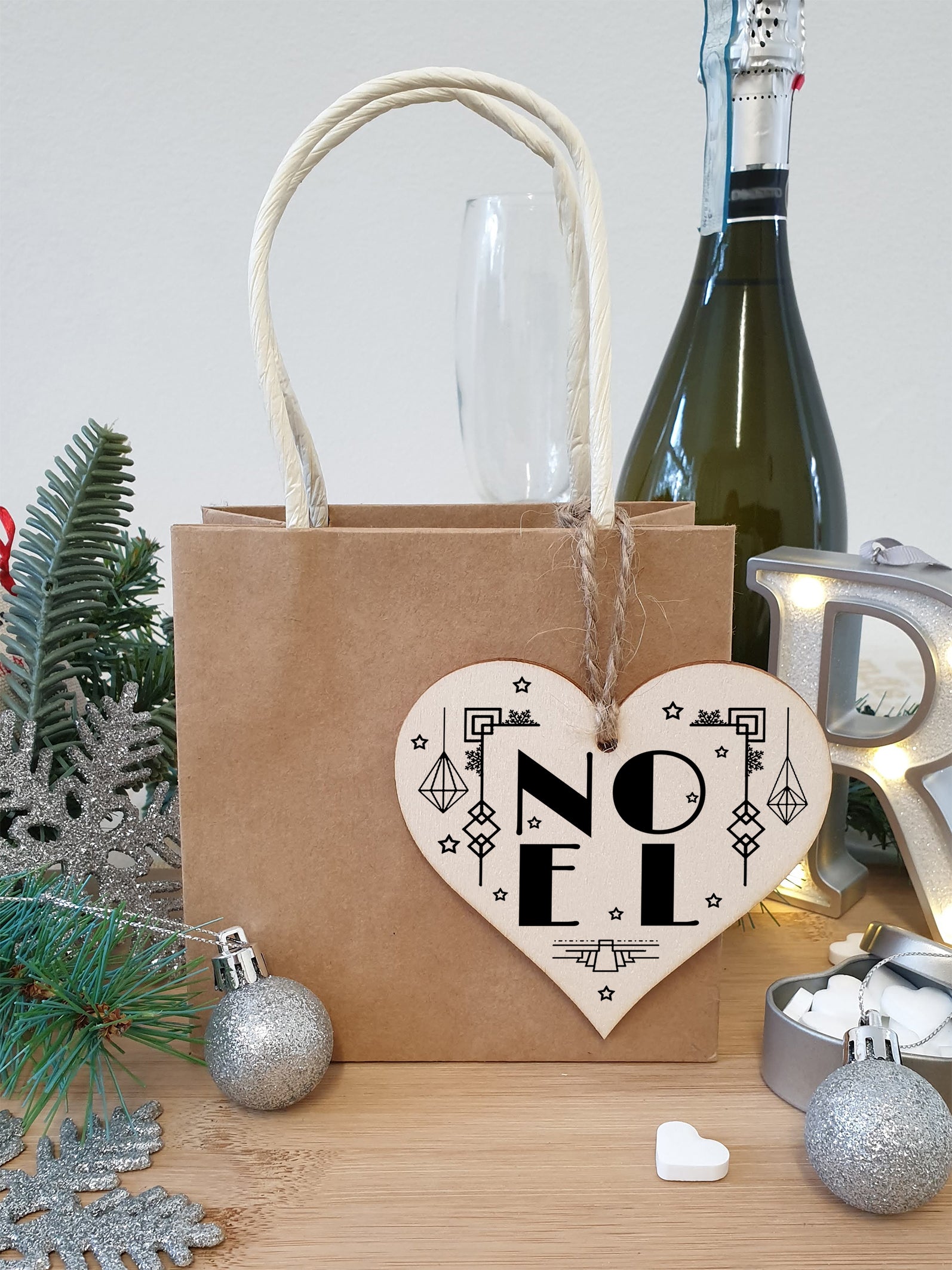 Handmade Christmas Hanging Wooden Heart Plaque Decoration Gift NOEL Art Deco style bauble to hang on the Xmas tree or as a gift tag