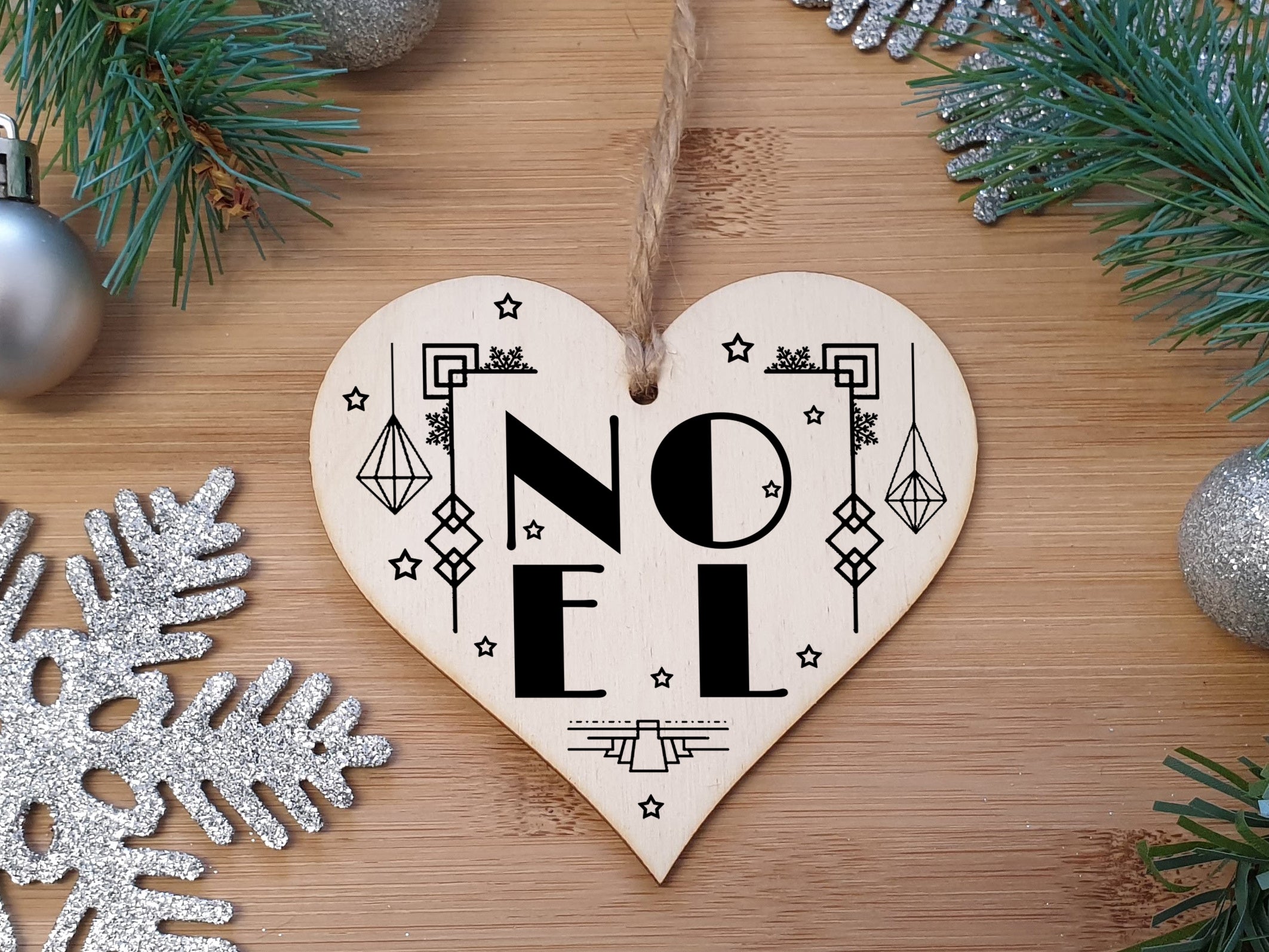 Handmade Christmas Hanging Wooden Heart Plaque Decoration Gift NOEL Art Deco style bauble to hang on the Xmas tree or as a gift tag