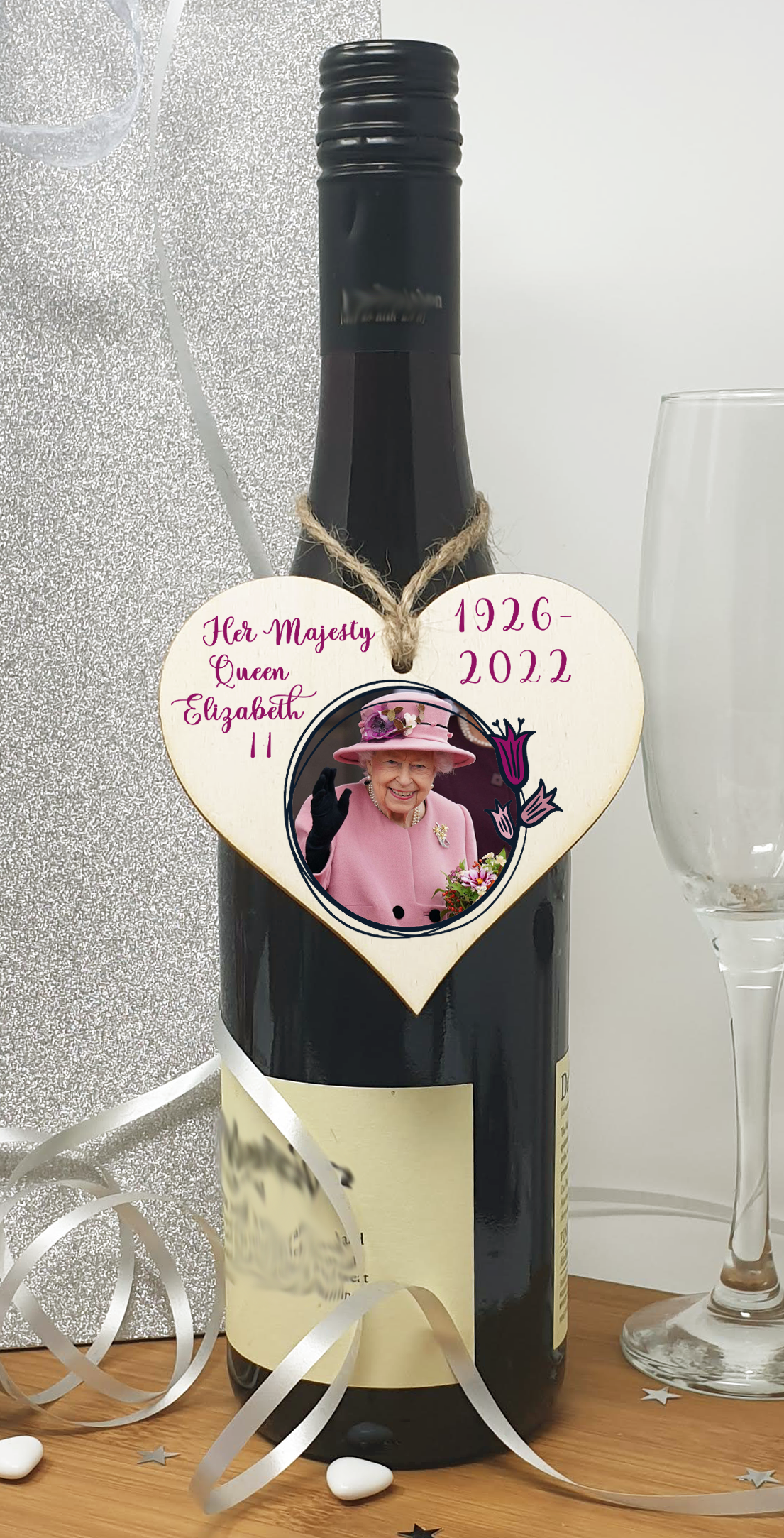 Queen Elizabeth II 1926-2022 Memorial Keepsake in Remembrance Her Majesty RIP Pink Floral Handmade Wooden Hanging Heart Plaque