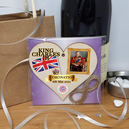 King Charles III Coronation Hanging Wooden Heart 6th May 2023 Decorations Celebration Party Bunting Alternative Keepsake Royal Memorabilia