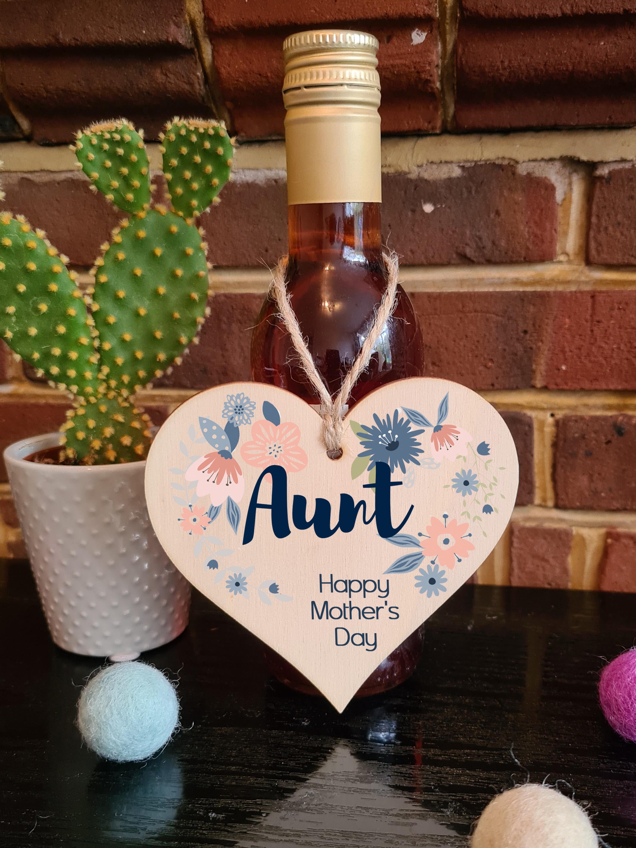 Handmade Wooden Hanging Heart Plaque Mother's Day Gift perfect for Aunt stylish floral celebration card alternative from niece nephew beautiful thoughtful keepsake