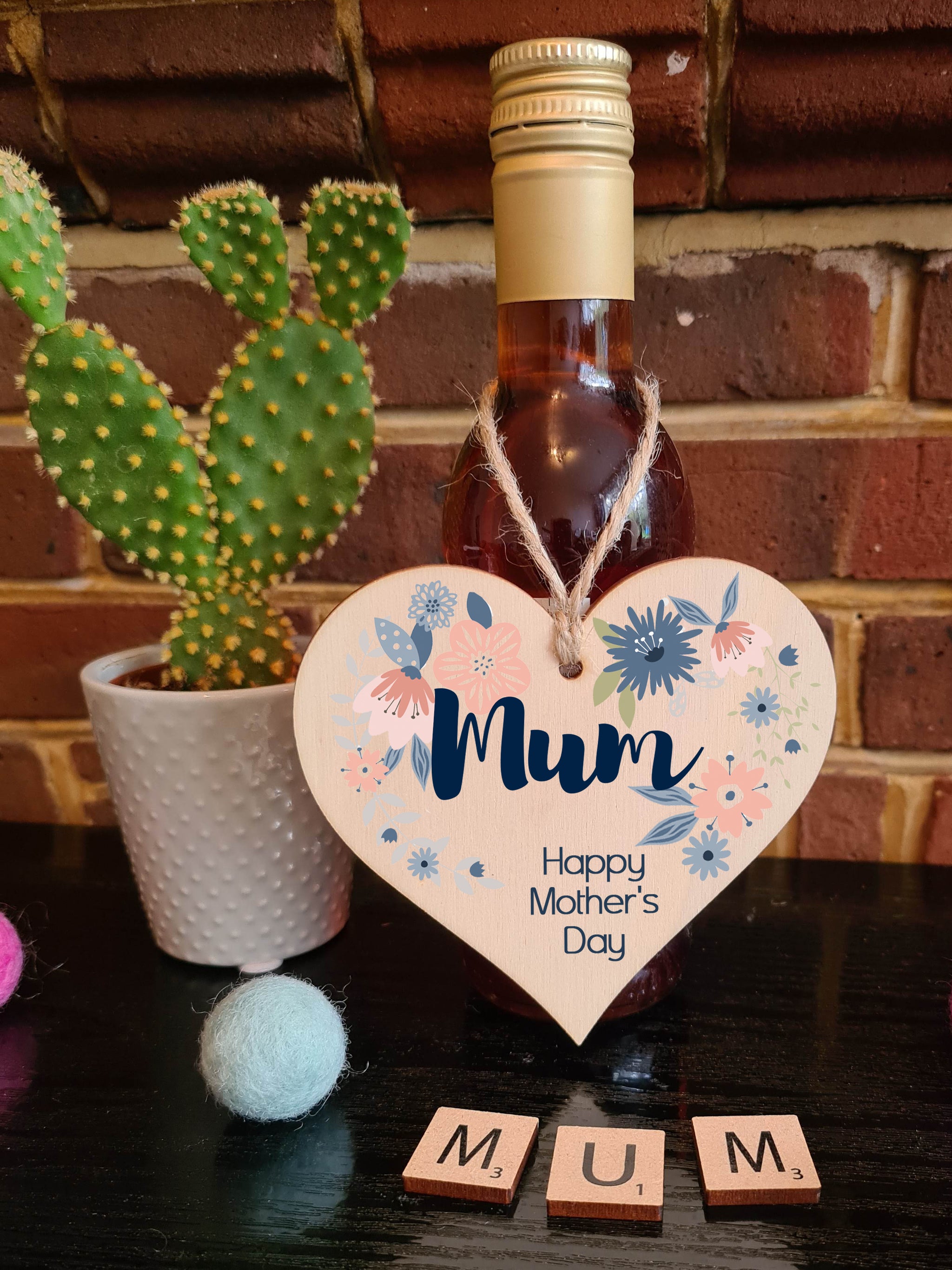 Handmade Wooden Hanging Heart Plaque Mother's Day Gift perfect for Mum stylish floral celebration card alternative from daughter son children beautiful thoughtful keepsake
