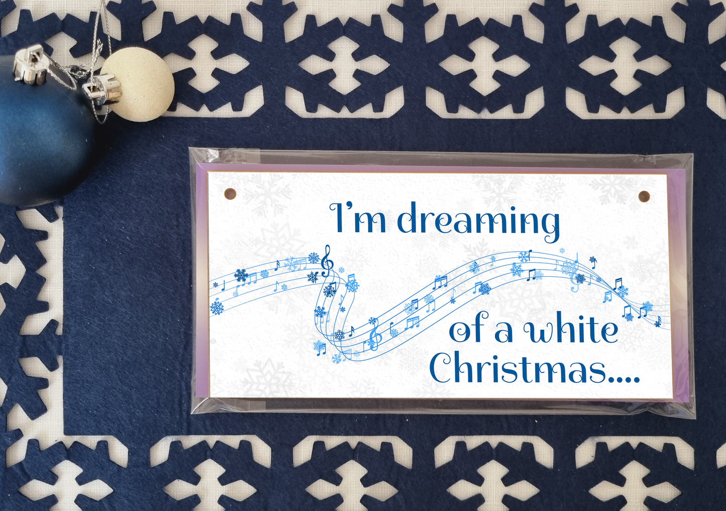 I'm Dreaming of a White Christmas Decorative Xmas Sign Carols Songs Musical Handmade Wooden Hanging Wall Plaque Gift