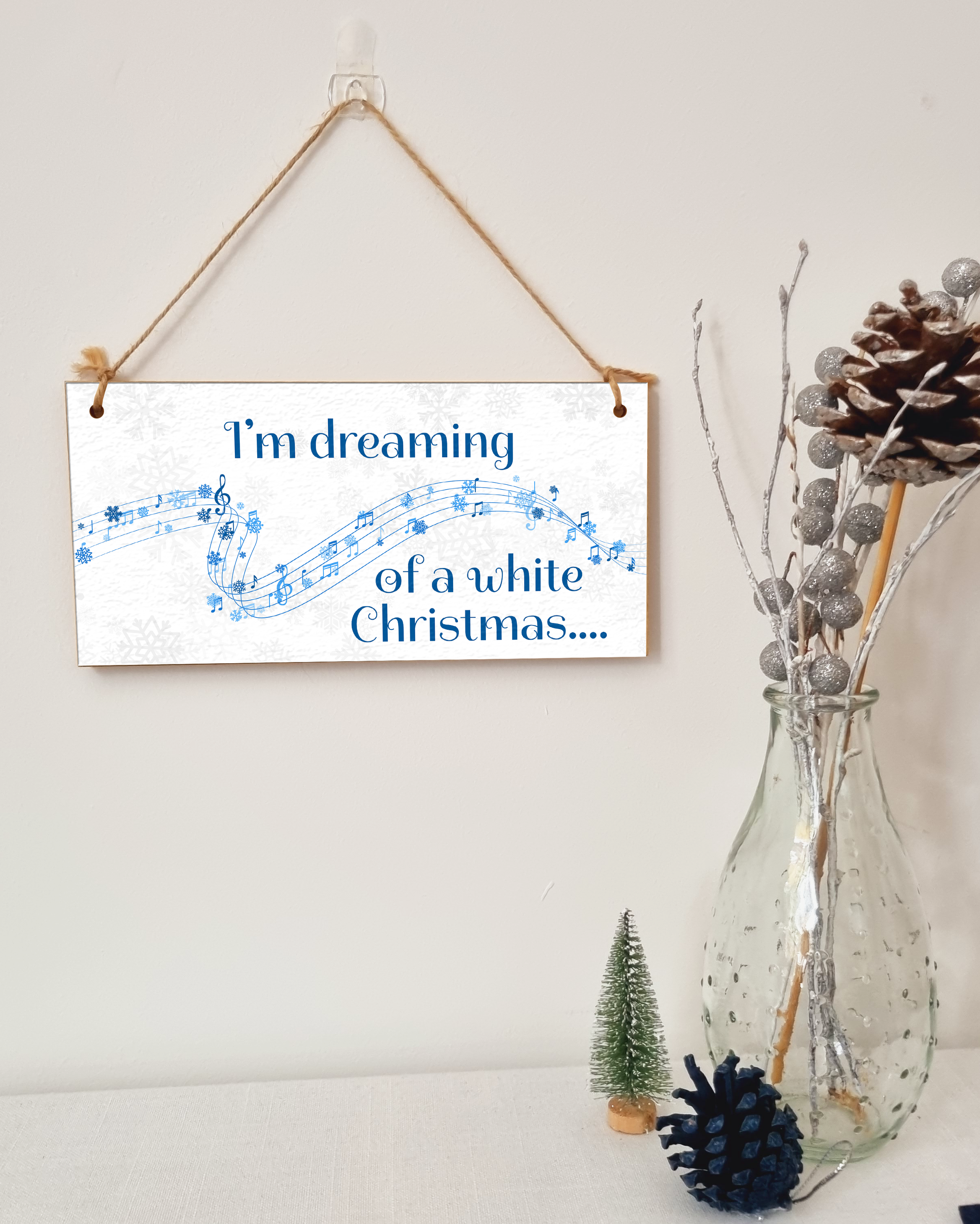 I'm Dreaming of a White Christmas Decorative Xmas Sign Carols Songs Musical Handmade Wooden Hanging Wall Plaque Gift