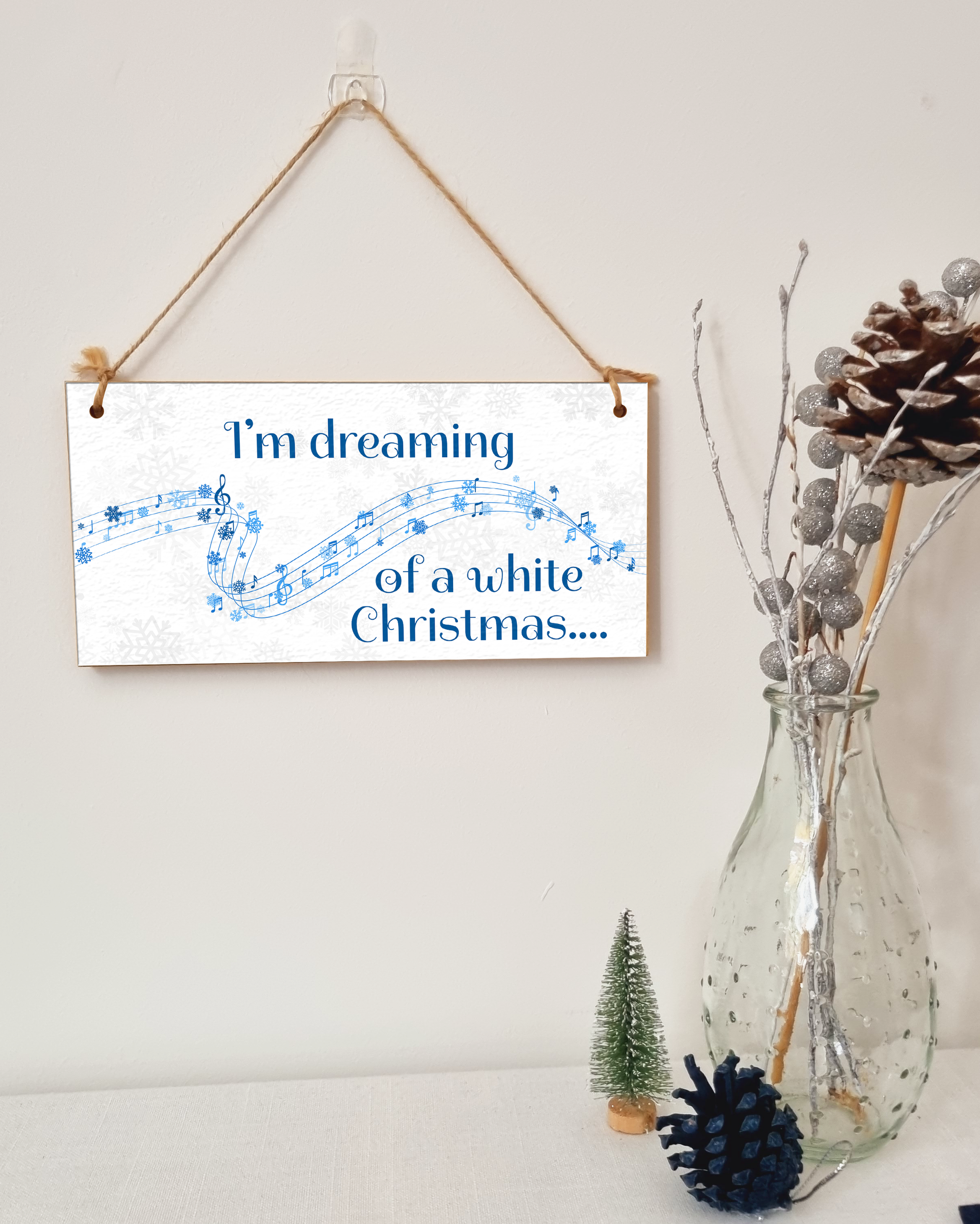 I'm Dreaming of a White Christmas Decorative Xmas Sign Carols Songs Musical Handmade Wooden Hanging Wall Plaque Gift