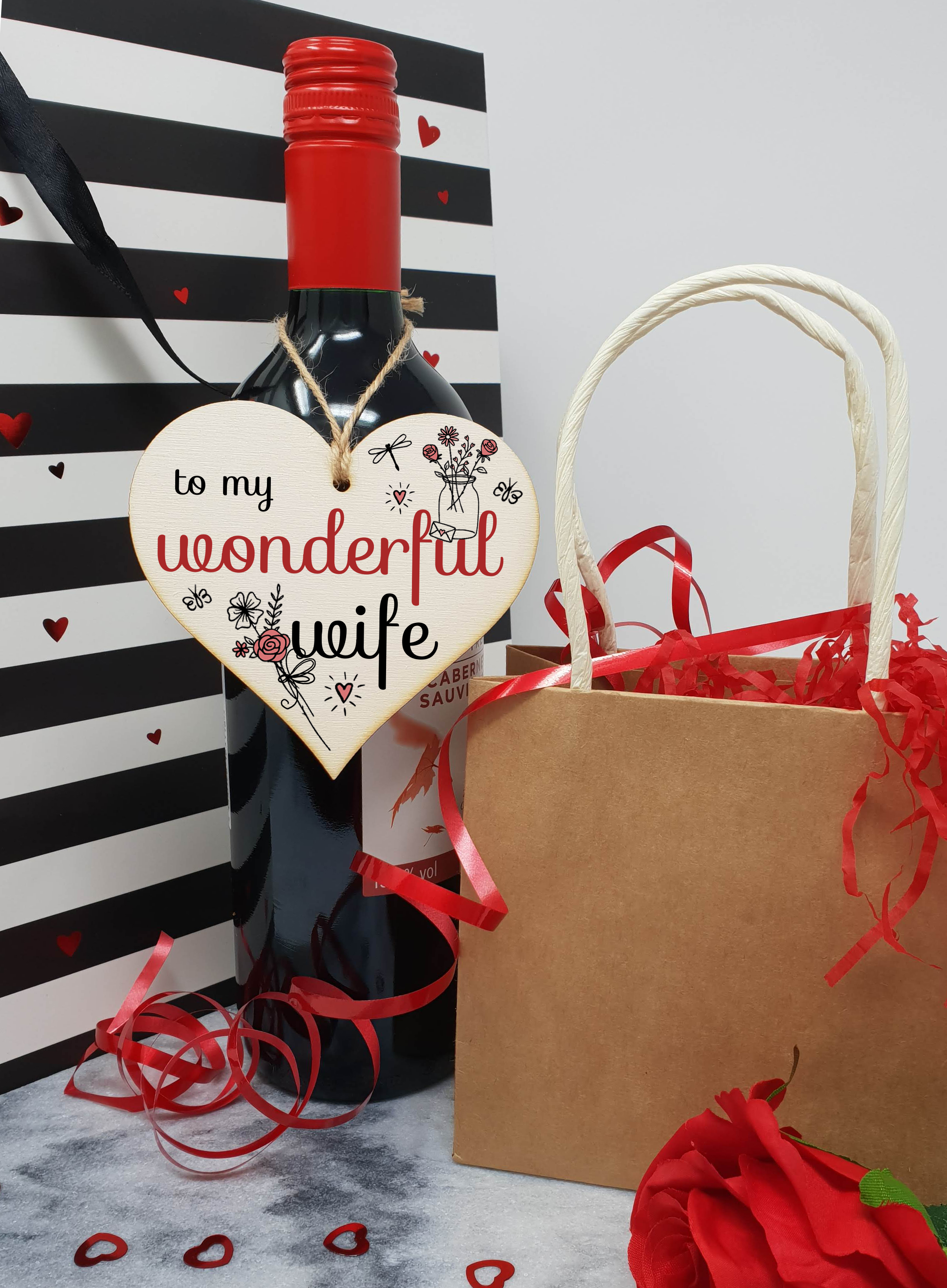 Handmade Wooden Hanging Heart Plaque Valentine's Gift to my Wonderful Wife for someone special husband and wife romantic keepsake pretty floral decoration