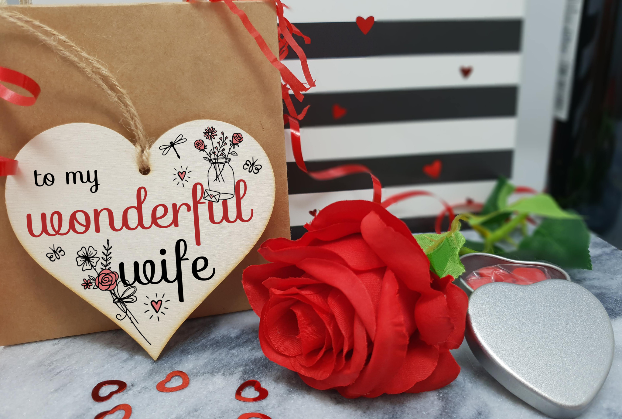 Handmade Wooden Hanging Heart Plaque Valentine's Gift to my Wonderful Wife for someone special husband and wife romantic keepsake pretty floral decoration
