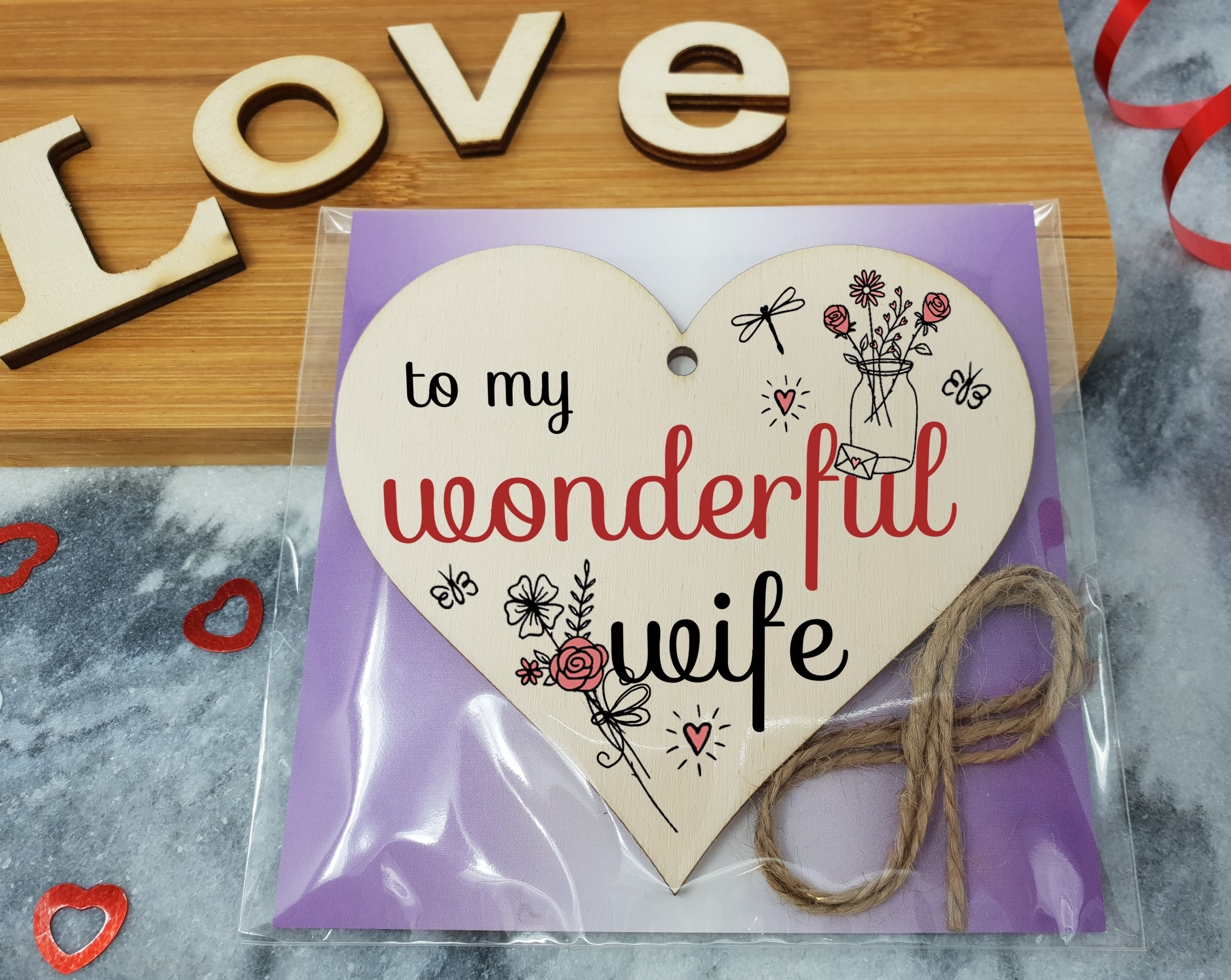 Handmade Wooden Hanging Heart Plaque Valentine's Gift to my Wonderful Wife for someone special husband and wife romantic keepsake pretty floral decoration