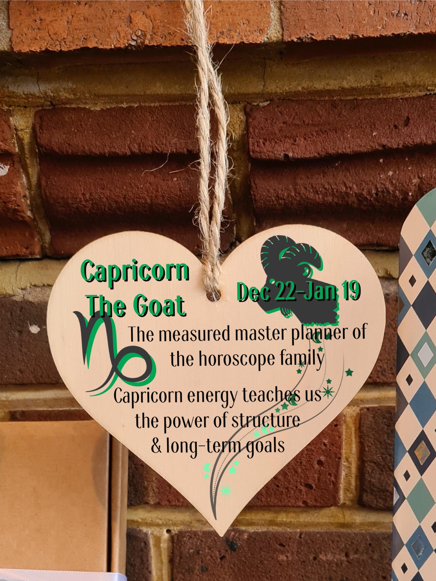 Handmade Wooden Hanging Heart Plaque Gift Signs of the Zodiac Capricorn Astrological Star Sign Keepsake Card Alternative