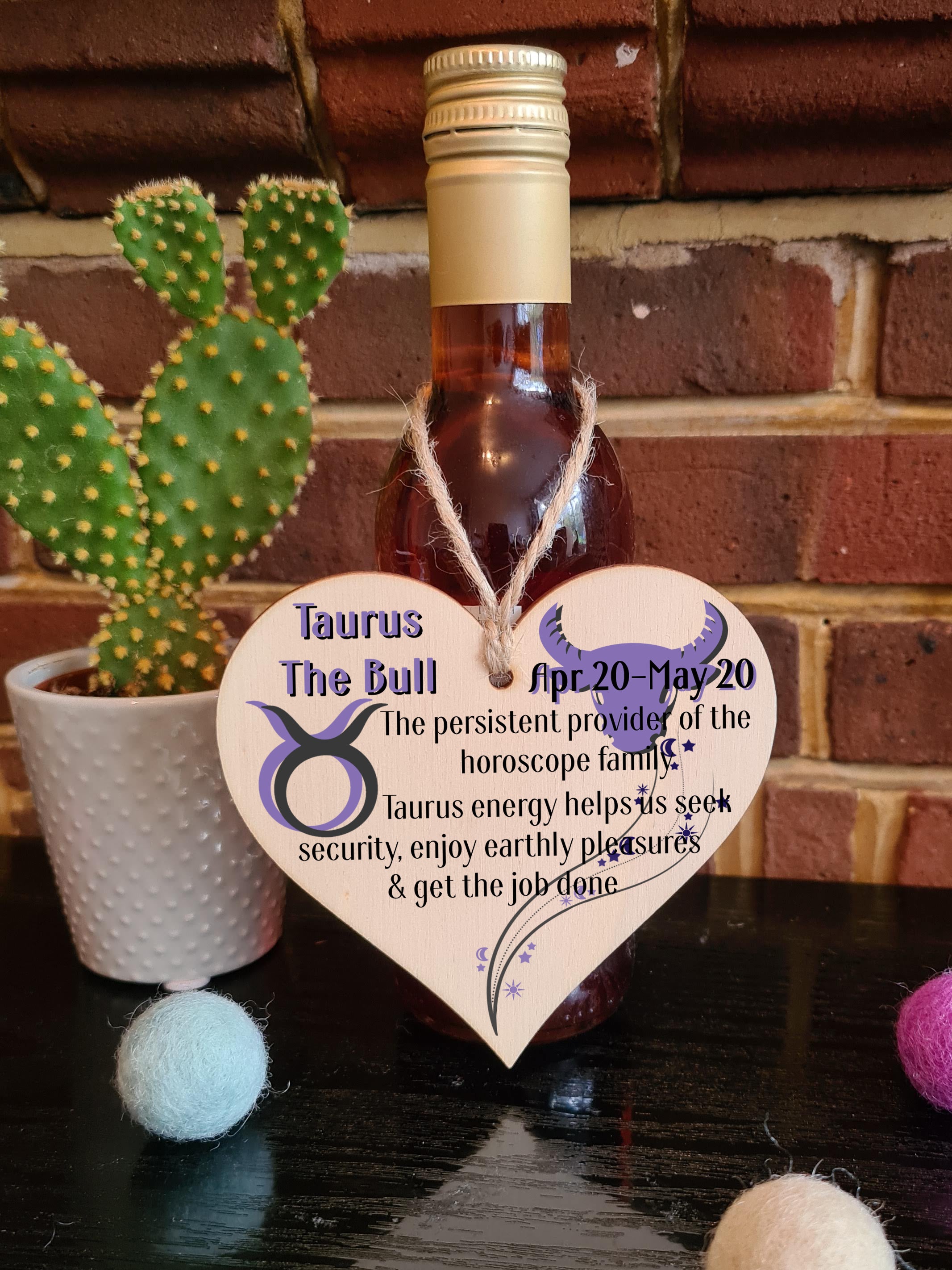 Handmade Wooden Hanging Heart Plaque Gift Signs of the Zodiac Taurus Astrological Star Sign Keepsake Card Alternative
