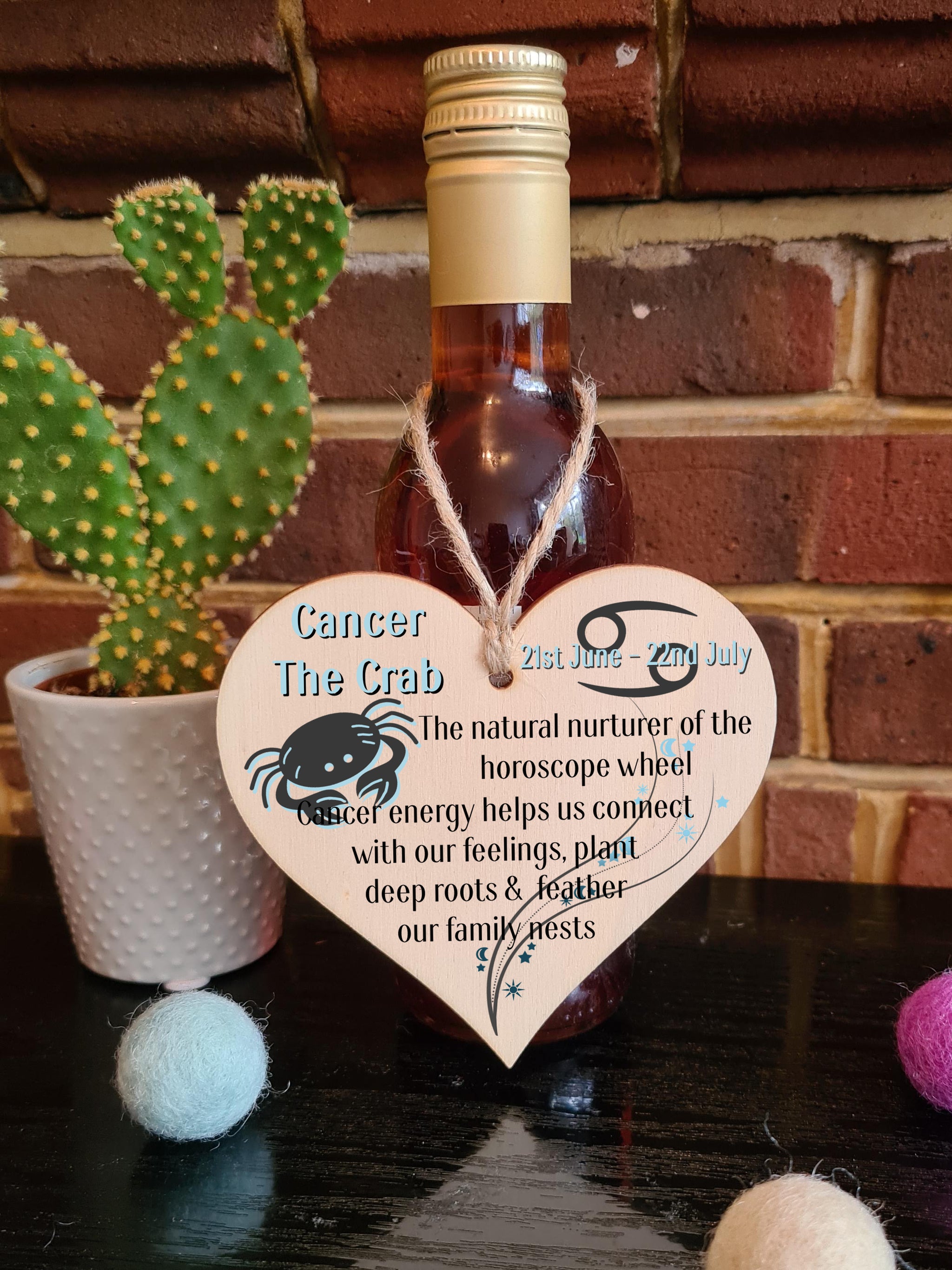 Handmade Wooden Hanging Heart Plaque Gift Signs of the Zodiac Cancer Astrological Star Sign Keepsake Card Alternative