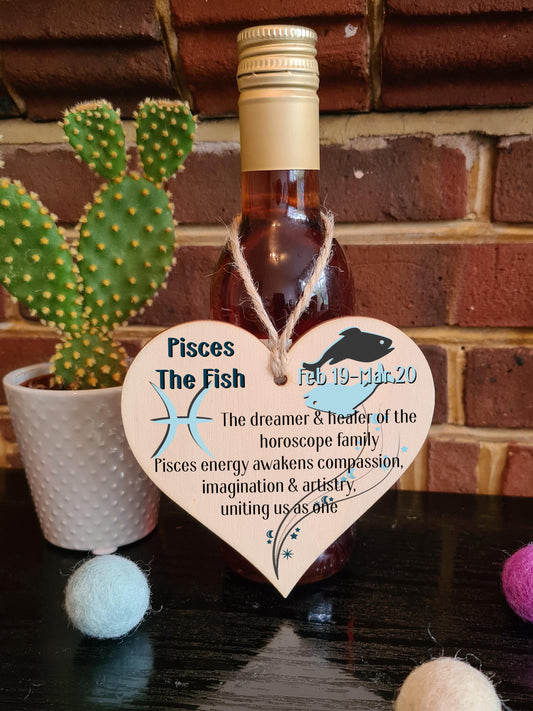 Handmade Wooden Hanging Heart Plaque Gift Signs of the Zodiac Pisces Astrological Star Sign Keepsake Card Alternative